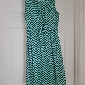 Sleeveless Chevron Dress in Teal and Black